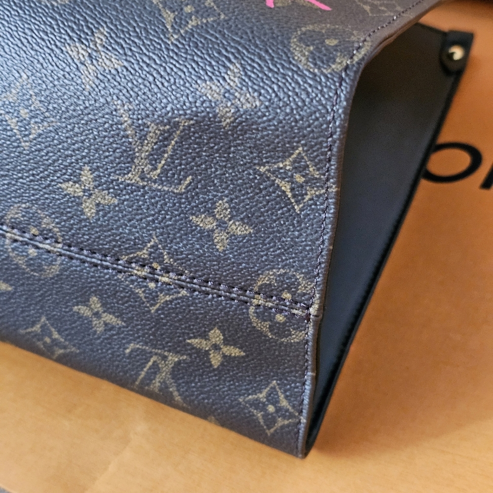 Louis Vuitton OnTheGo MM BAG Limited Edition Fall in Love Monogram Canvas Excell - Picture 16 of 16
